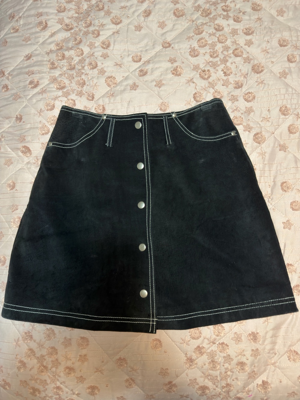 Vintage Hugo Buscati Milano Black Leather Snap Front Mini Skirt size 6